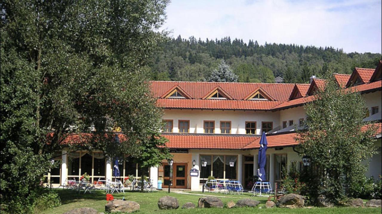 Feriendorf Am Hohen Bogen Haus 98 Eg Arrach Exterior photo